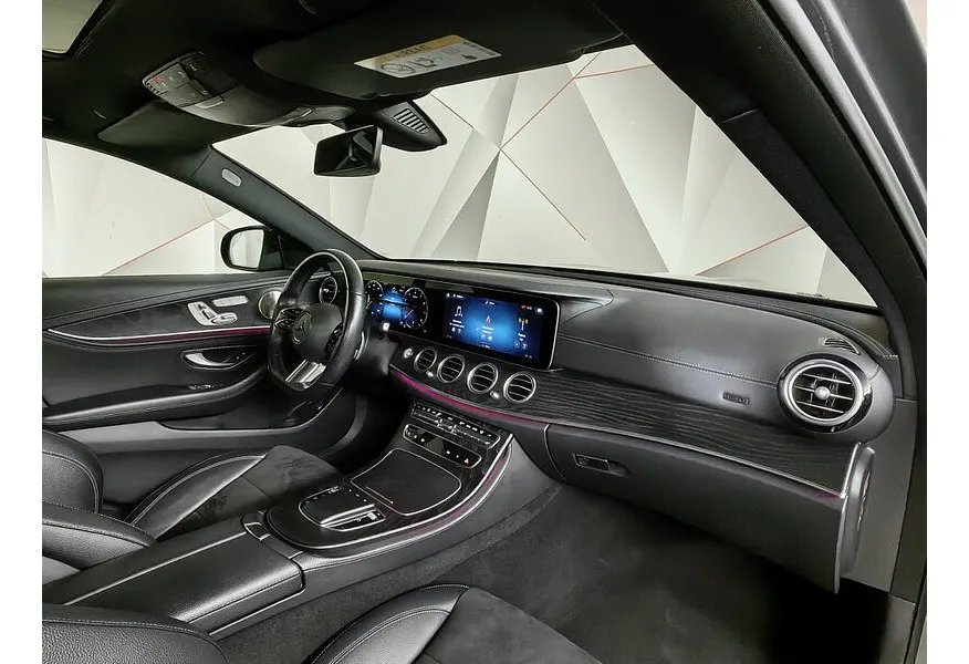 Mercedes-Benz E-Класс E 200 4MATIC 9G-TRONIC (197 л.с.) Sport Plus Серый в АВИЛОН. Слайд №13
