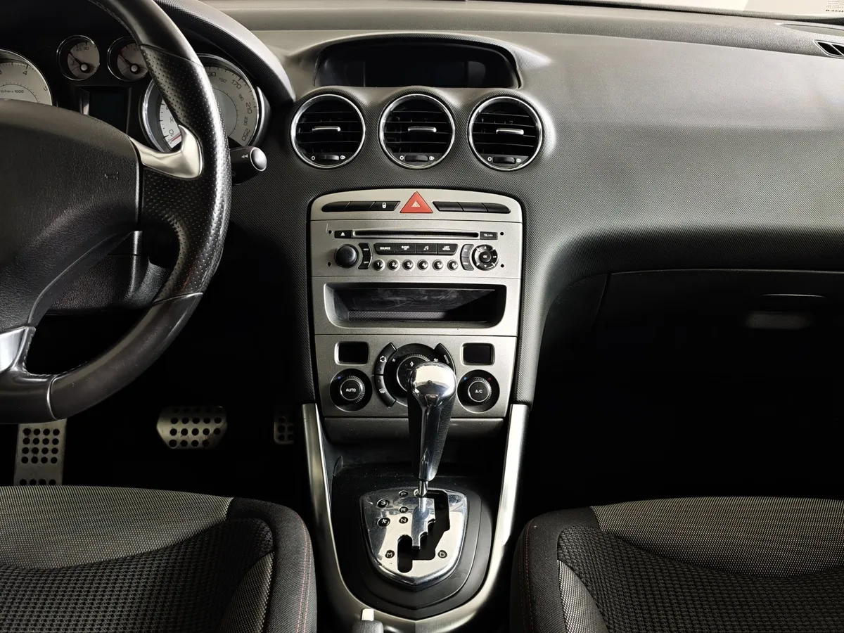 Peugeot 308 1.6 VTi AT (120 л.с.) Белый в АВИЛОН. Слайд №14