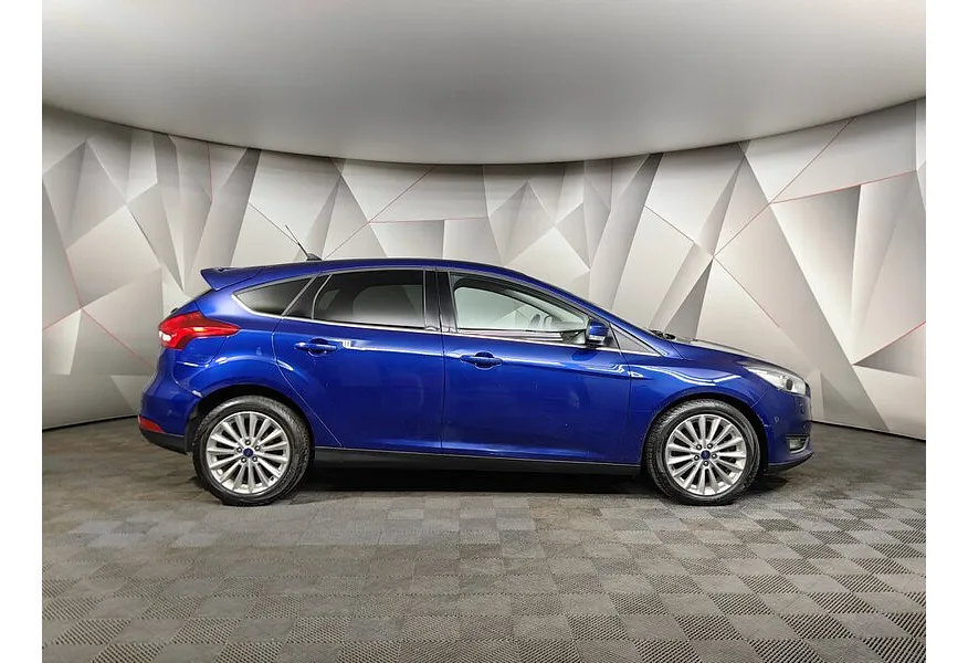 Ford Focus 1.5 EcoBoost AT (150 л.с.) Titanium Синий в АВИЛОН. Слайд №6