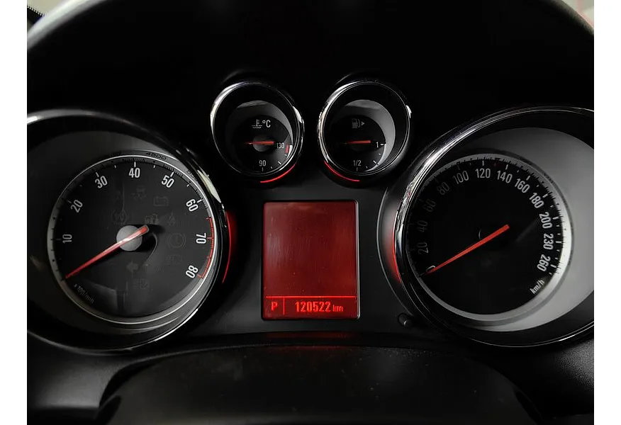 Opel Astra 1.6 Turbo AT (170 л.с.) Sport Желтый в АВИЛОН. Слайд №14 Opel Astra 1.6 Turbo AT (170 л.с.) Sport Желтый в АВИЛОН. Слайд №14