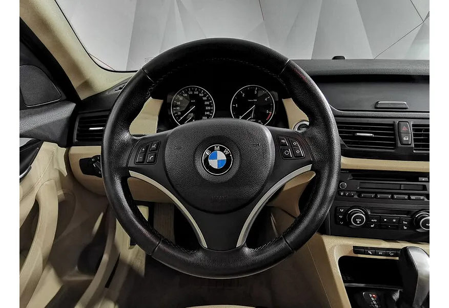 LIVE. Слайд №10