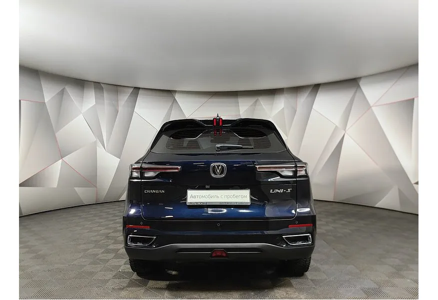 Changan UNI-S 1.5T 7DCT 2WD (181 л.с.) Tech Plus Черный в АВИЛОН. Слайд №8