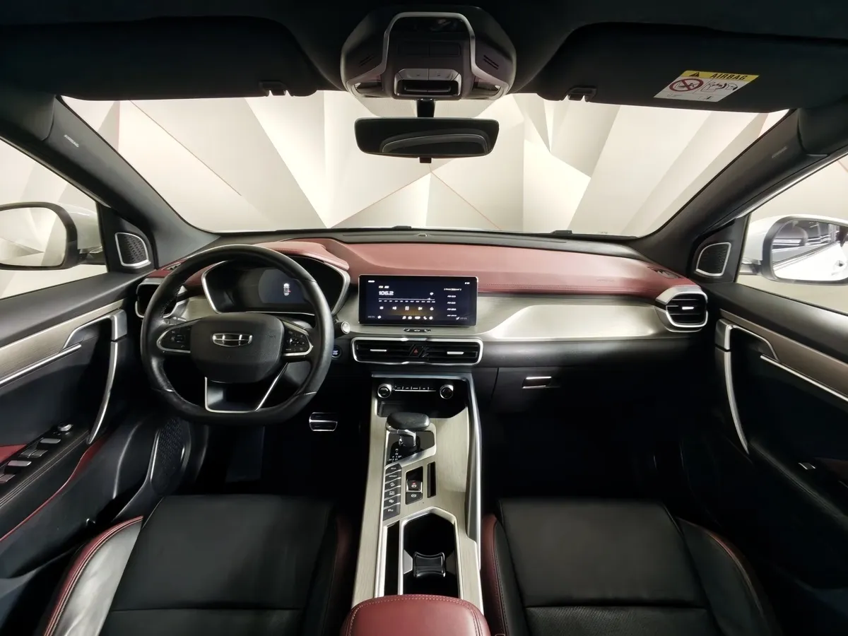 Geely Coolray 1.5T 7DCT 2WD (150 л.с.) Flagship Sport Белый в АВИЛОН. Слайд №14