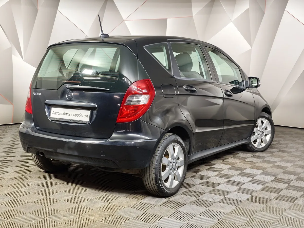 Mercedes-Benz A-Класс A 180 Autotronic (116 л.с.) Черный в АВИЛОН. Слайд №2