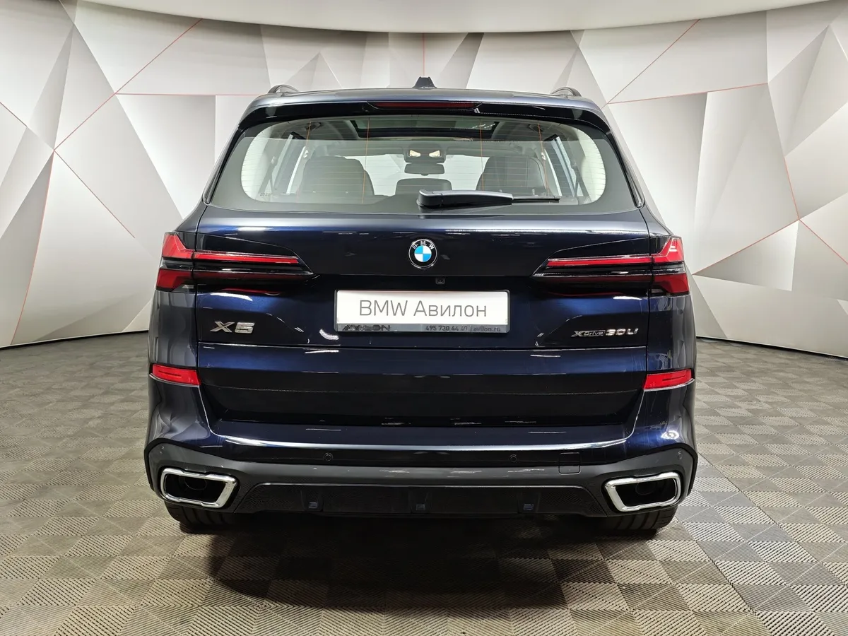BMW X5 xDrive30Li (258 л.с) X Черный в АВИЛОН. Слайд №4