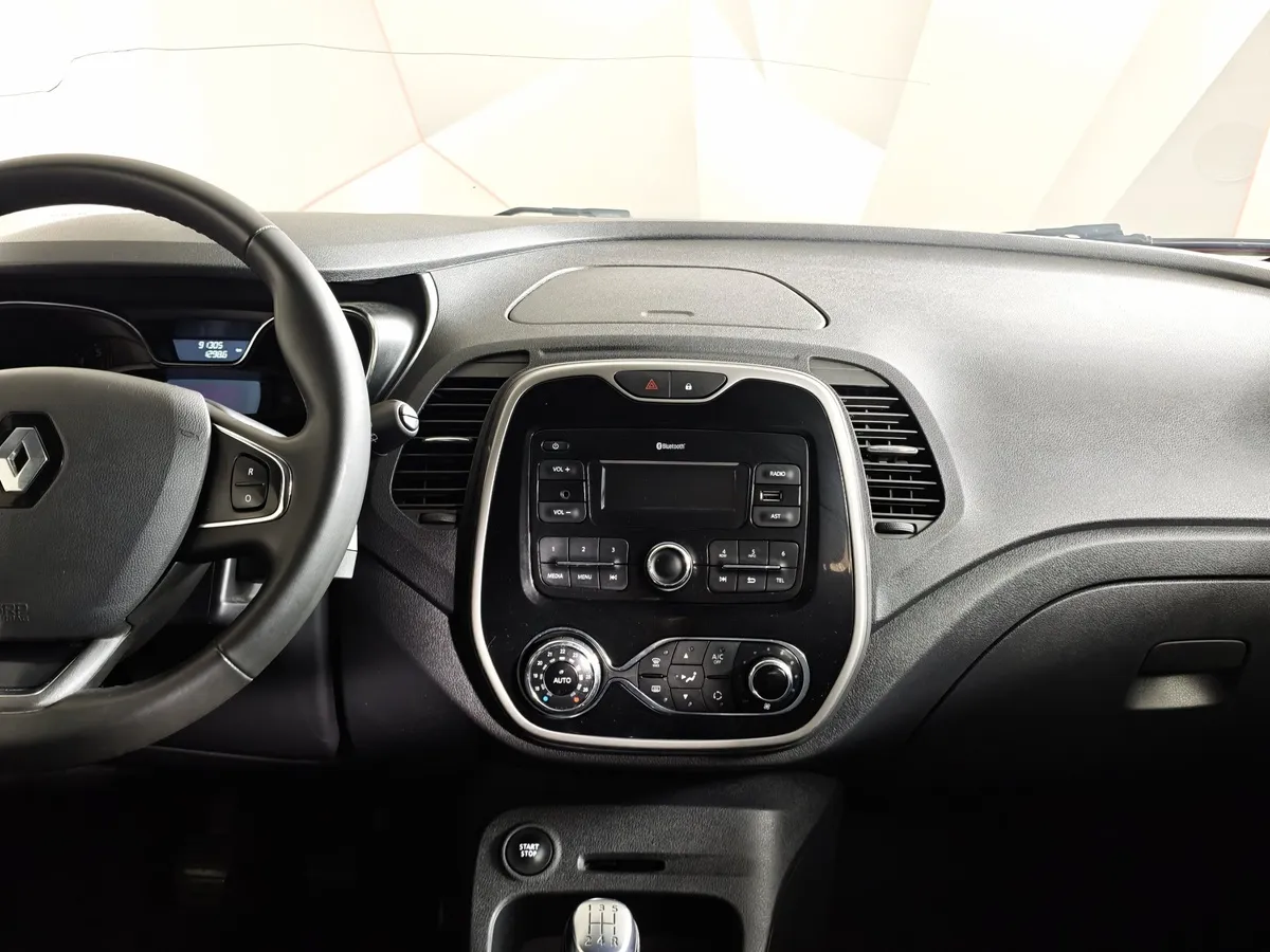 Renault Kaptur 1.6 MT (114 л.с.) Life Серый в АВИЛОН. Слайд №15