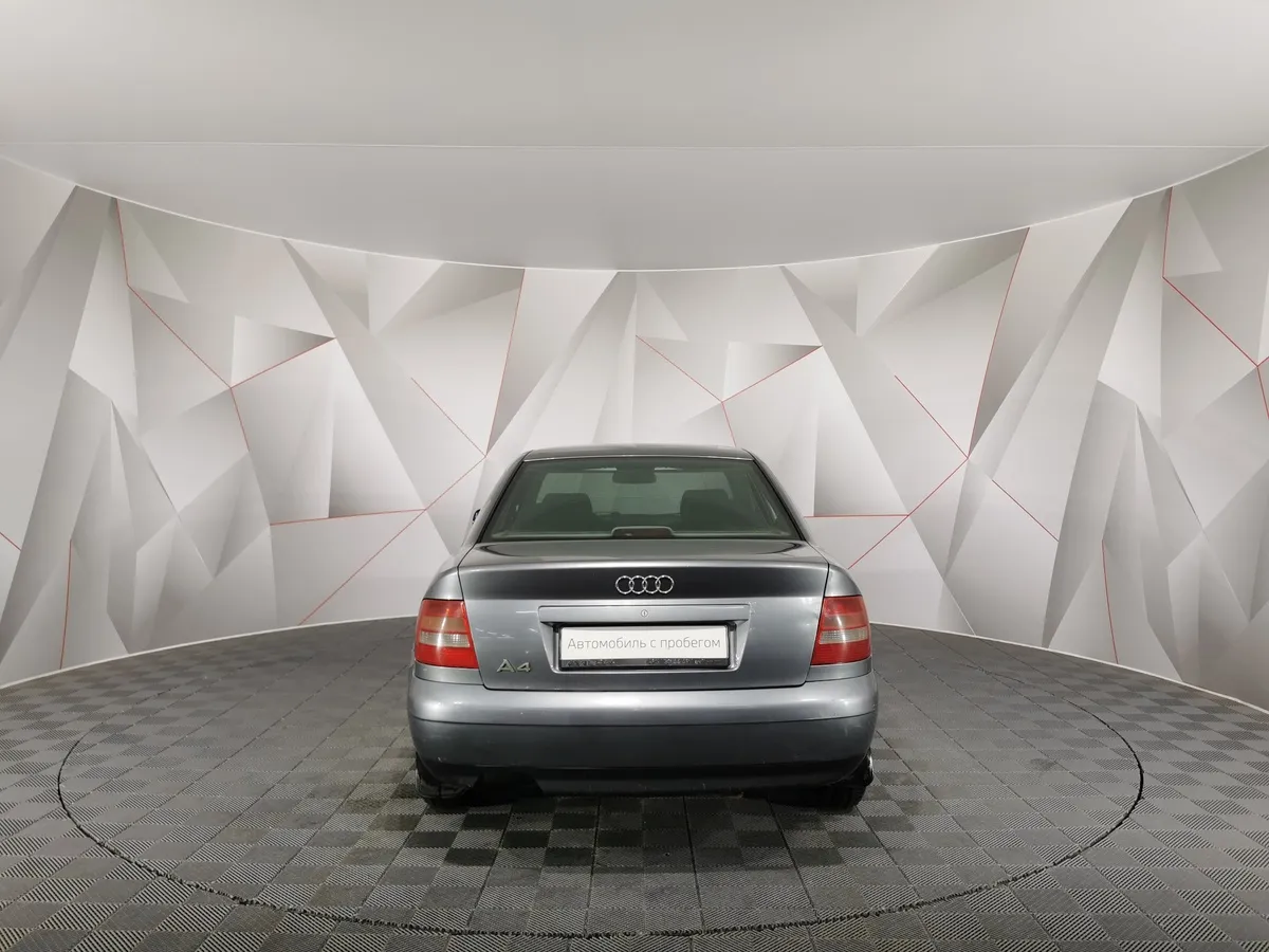 Audi A4 1.6 MT (101 л.с.) Белый в АВИЛОН. Слайд №8