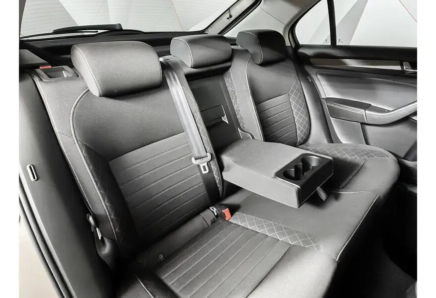 АВИЛОН - Skoda Rapid 1.6 AT (110 л.с.) Бежевый - slide 12