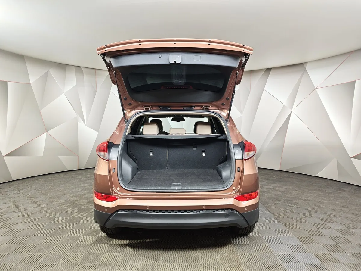 Hyundai Tucson 2.0 AT (150 л.с.) Comfort Коричневый в АВИЛОН. Слайд №12