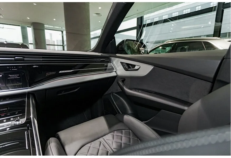 Audi Q8 3.0 TDI Tiptronic quattro (286 л.с.) Черный в АВИЛОН. Слайд №15
