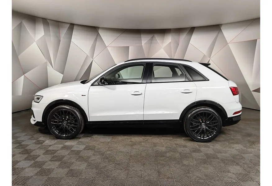 Audi Q3 2.0 TFSI S tronic quattro (180 л.с.) Sport Белый в АВИЛОН. Слайд №5