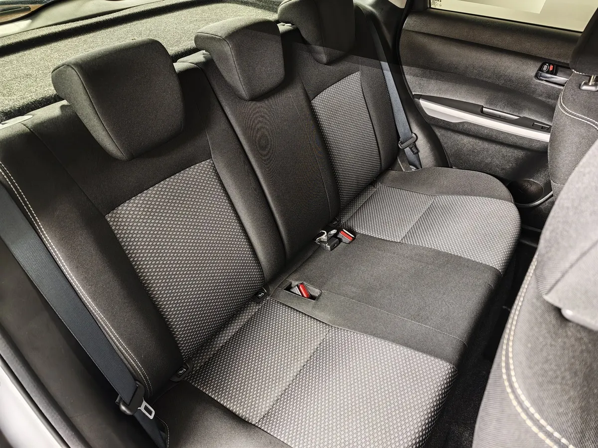Suzuki Vitara 1.6 AT (117 л.с.) Белый в АВИЛОН. Слайд №17