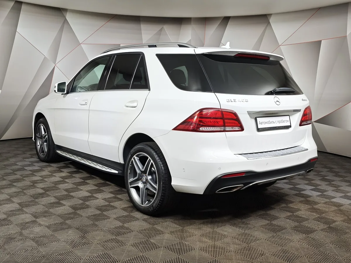 Mercedes-Benz GLE 400 4MATIC 9G-TRONIC (333 л.с.) Особая серия Белый в АВИЛОН. Слайд №4