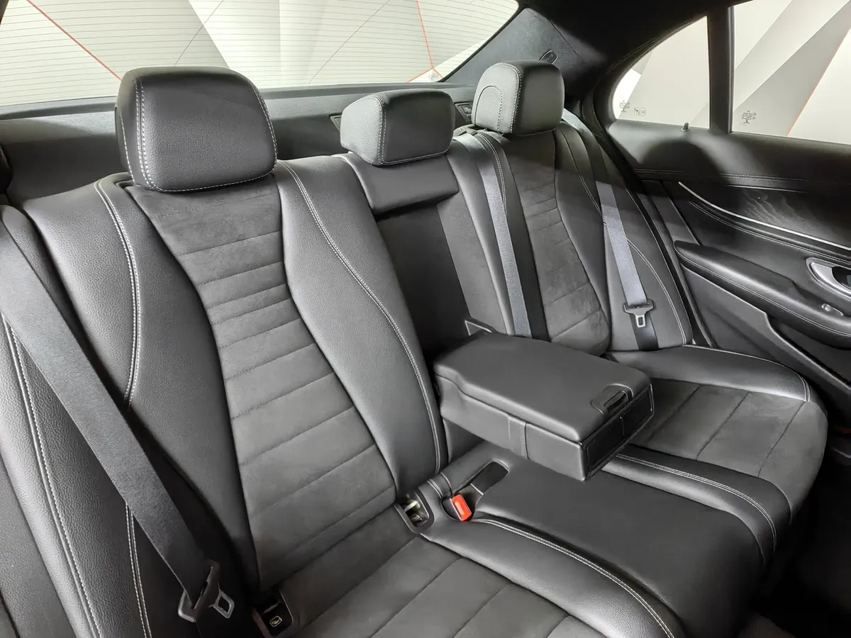 Mercedes-Benz E-Класс E 200 4MATIC 9G-TRONIC (184 л.с.) Sport Белый в АВИЛОН. Слайд №17