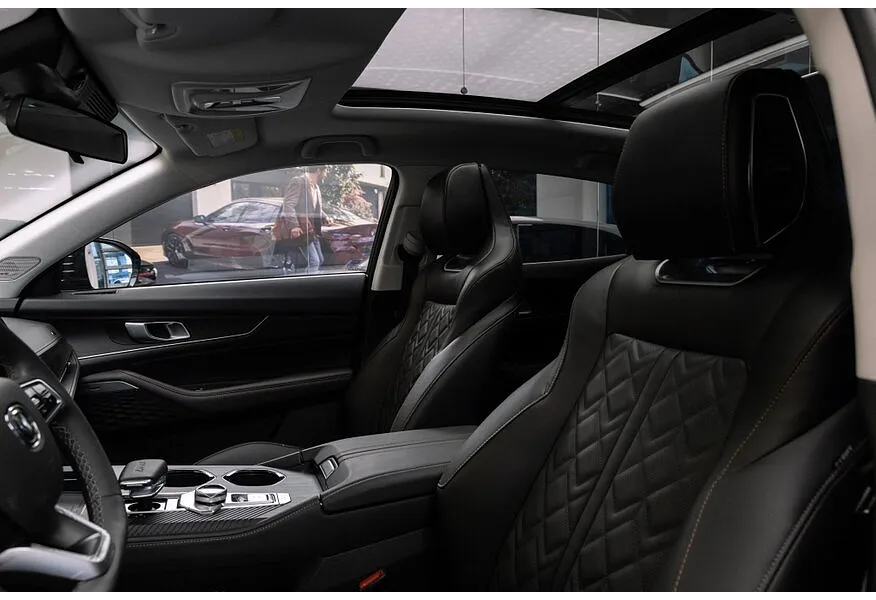 Changan UNI-K 2.0 AT 4WD (226 л.с.) Tech Черный в АВИЛОН. Слайд №8