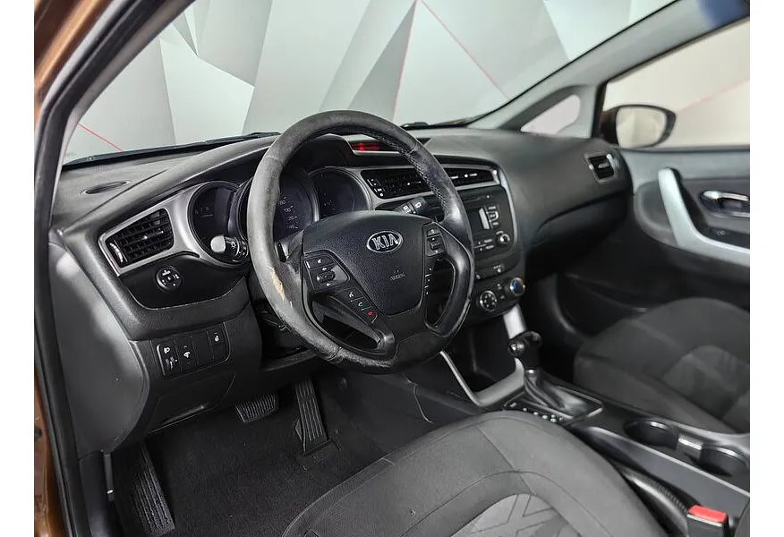 Kia Ceed 1.6 AT (130 л.с.) Luxe Коричневый в АВИЛОН. Слайд №18