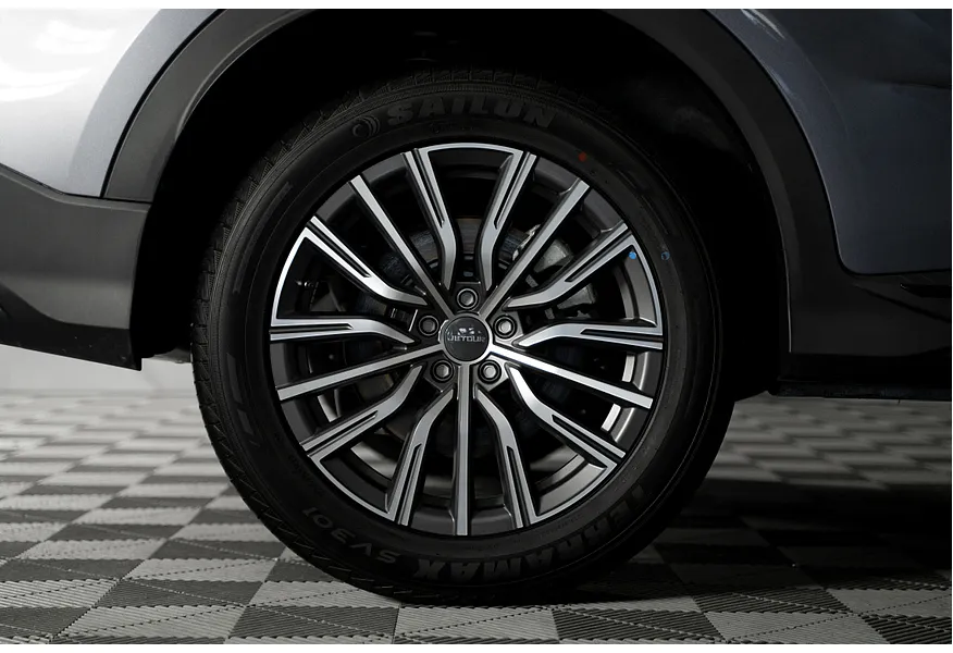 JETOUR X70 Plus 1.6 DCT (190 л.с.) Luxury Серый в АВИЛОН. Слайд №19