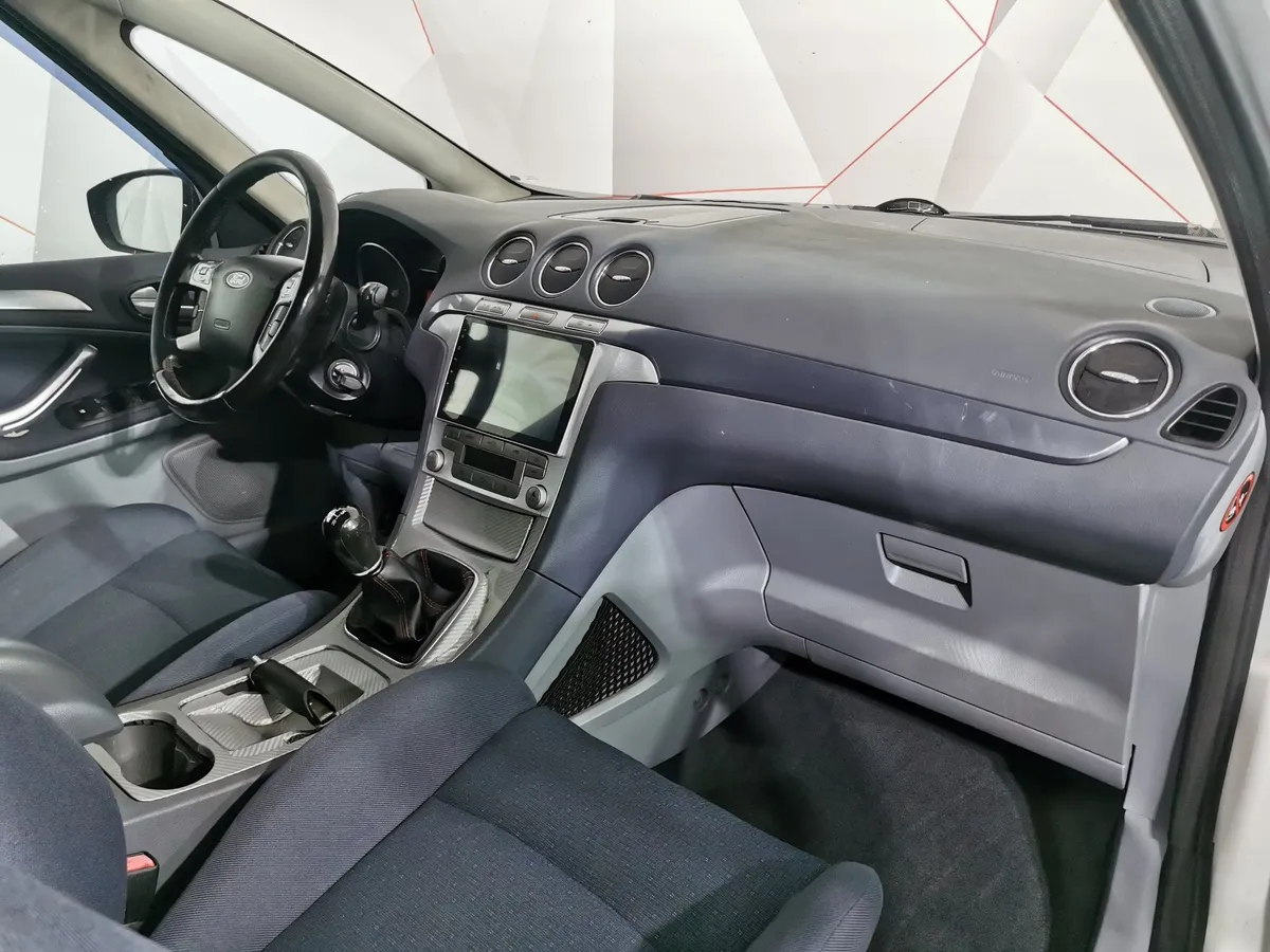 Ford S-Max 2.0 MT (145 л.с.) Белый в АВИЛОН. Слайд №11