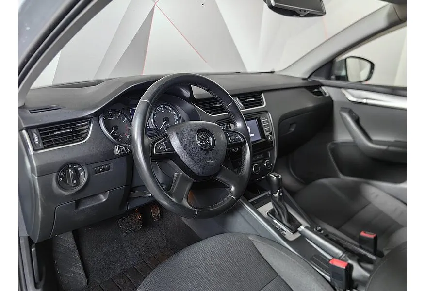 Skoda Octavia 1.8 TSI DSG 4x4 (180 л.с.) Elegance Серебристый в АВИЛОН. Слайд №19