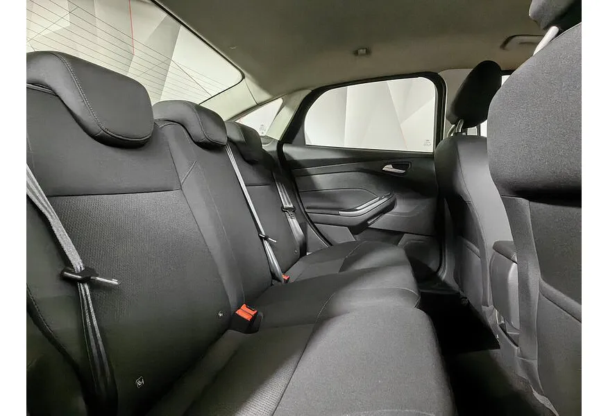 Ford Focus 1.6 Ti-VCT PowerShift (125 л.с.) SYNC Edition Серый в АВИЛОН. Слайд №16