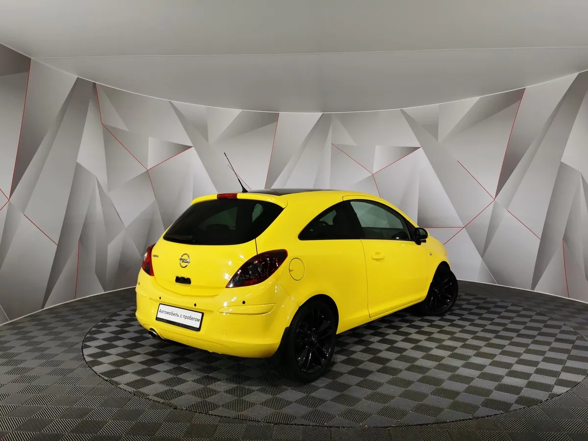 Opel Corsa 1.2 ecoFLEX Easytronic (85 л.с.) Желтый в АВИЛОН. Слайд №2