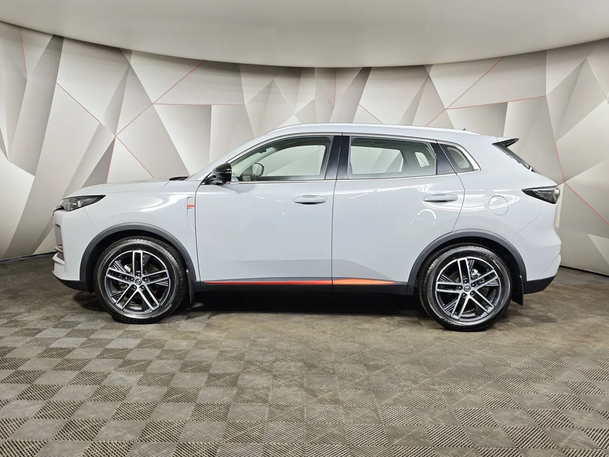 Changan UNI-S 1.5T 7DCT 2WD (181 л.с.) Tech Серый в АВИЛОН. Слайд №5