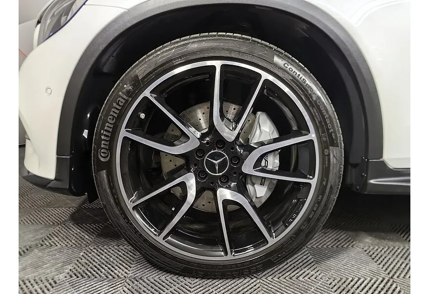 Mercedes-Benz GLC Купе 43 AMG 9G-TRONIC 4MATIC (367 л.с.) Особая серия Белый в АВИЛОН. Слайд №9