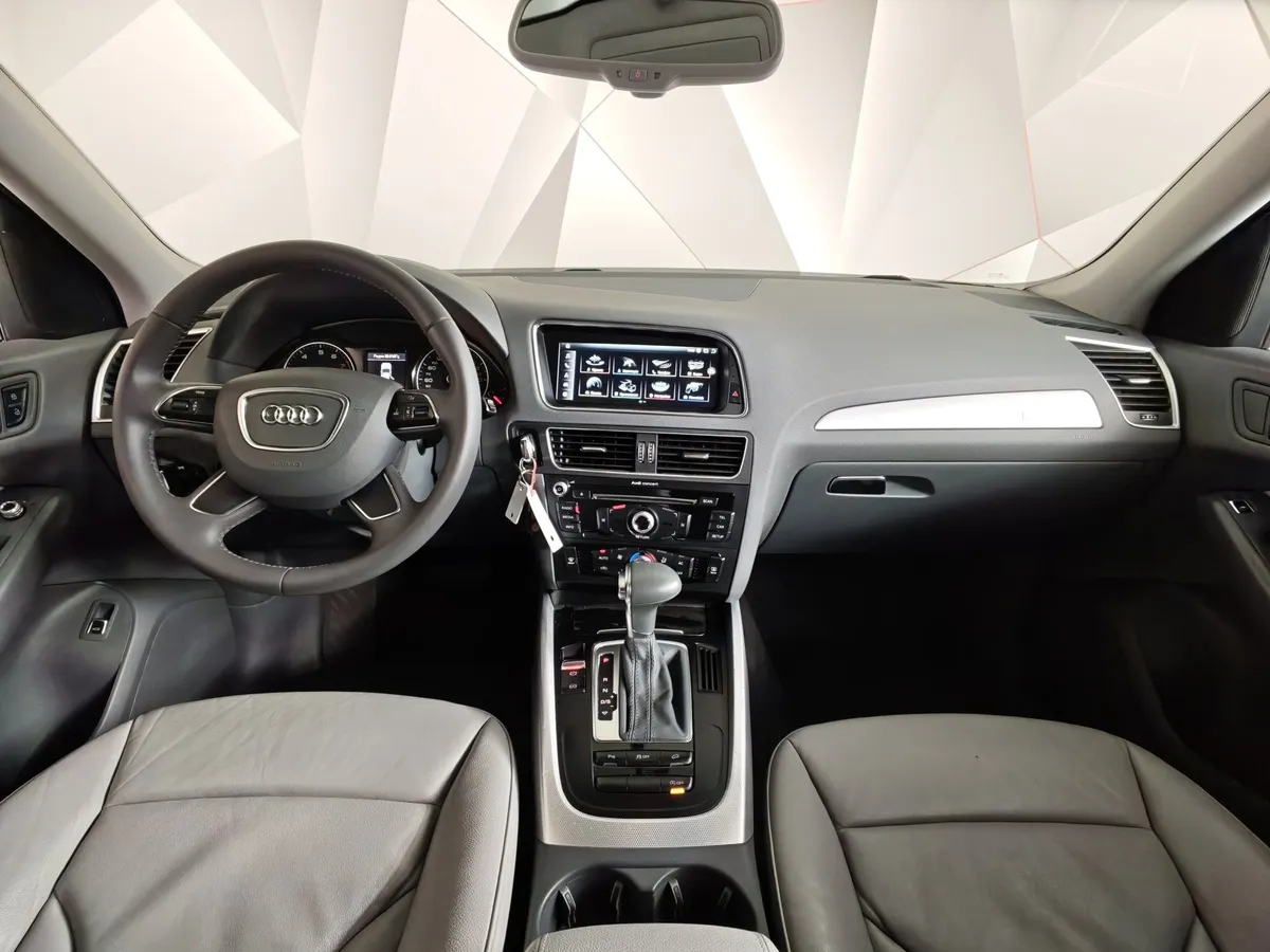 Audi Q5 2.0 TFSI Tiptronic quattro (225 л.с.) Белый в АВИЛОН. Слайд №13