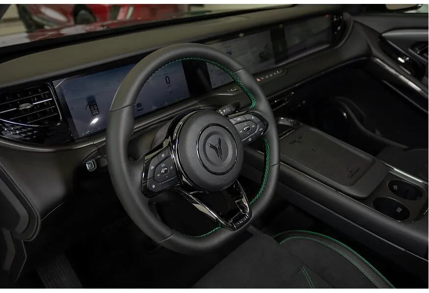 Voyah Free EVR 1.5 AT AWD (510 л.с.) Sport + Зеленый в АВИЛОН. Слайд №7