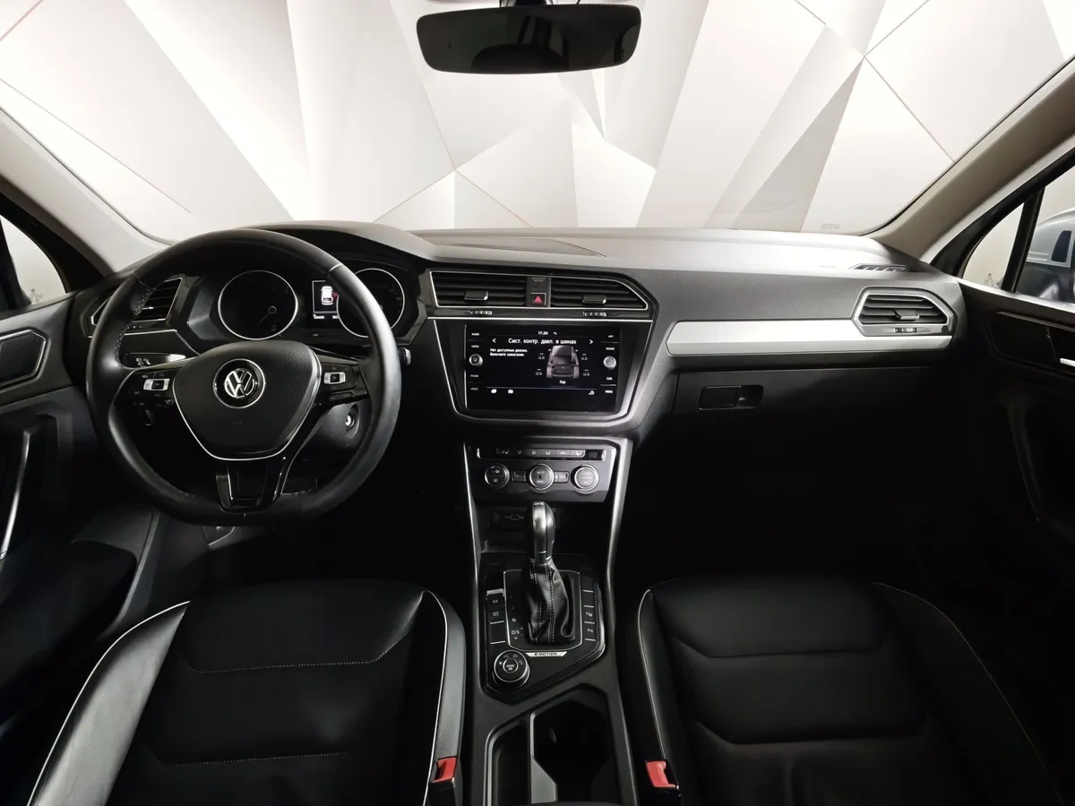 Volkswagen Tiguan 2.0 TSI 4Motion DSG (180 л.с.) Comfortline Серебристый в АВИЛОН. Слайд №13
