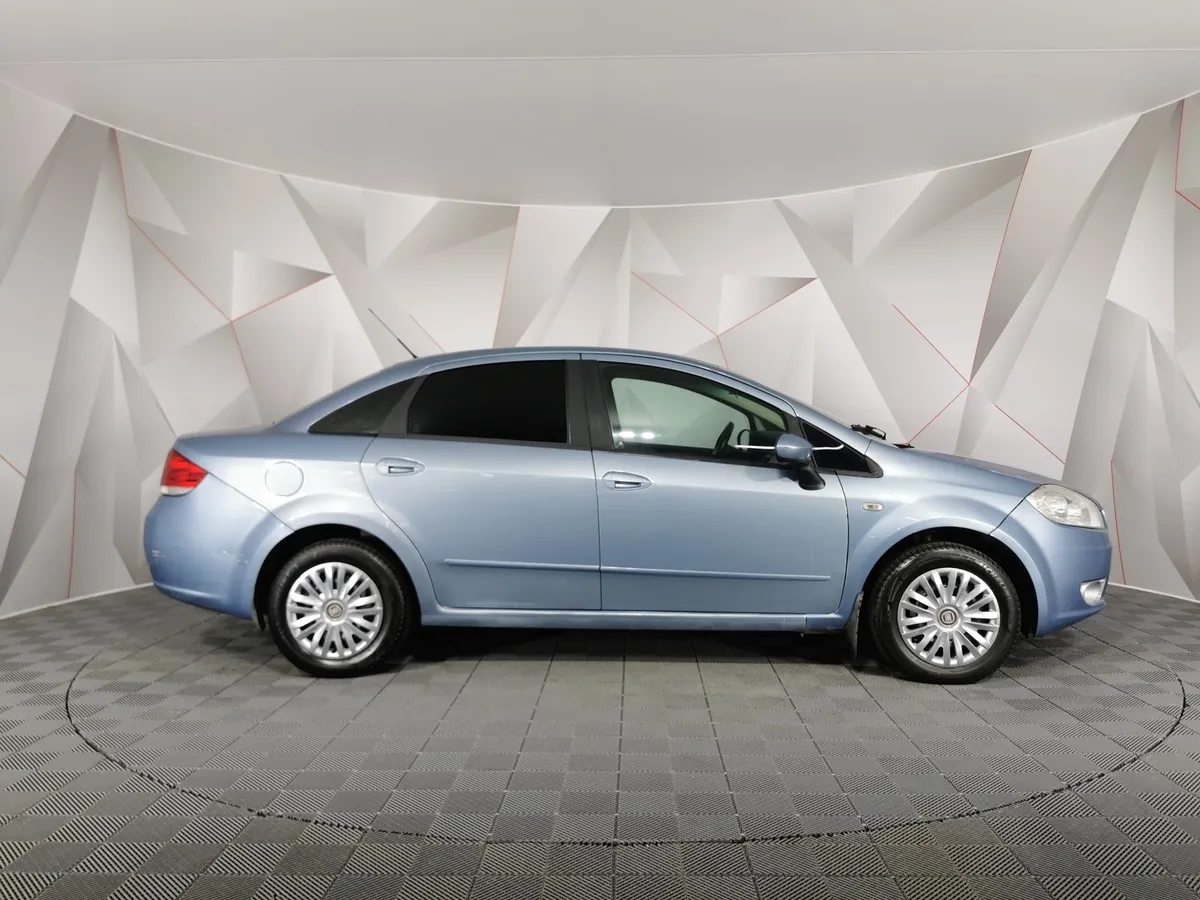 Fiat Linea 1.4 MT (120 л.с.) Голубой в АВИЛОН. Слайд №6