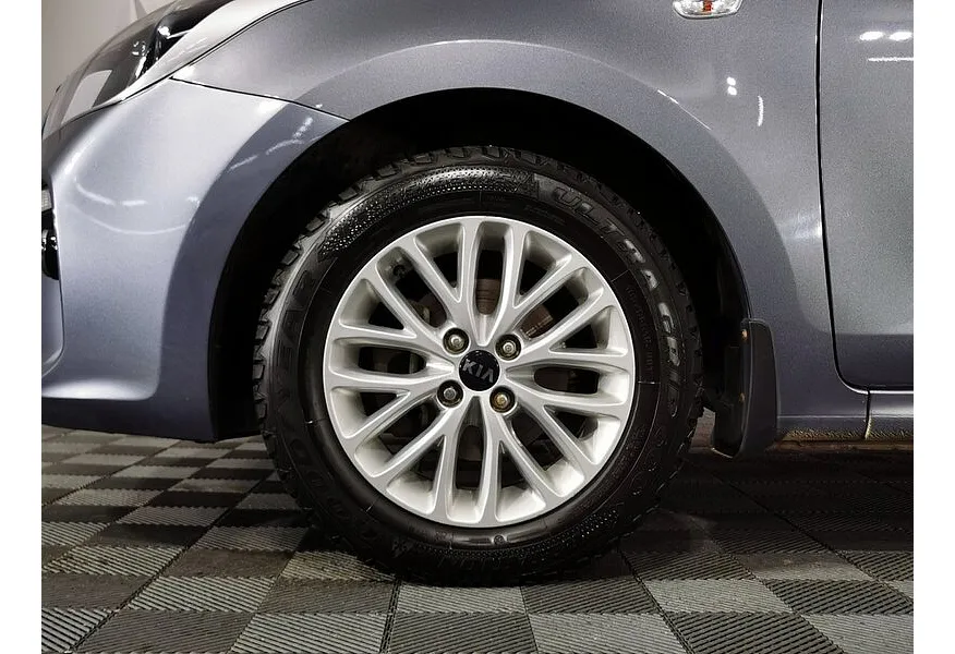 Kia Rio 1.6 MT (123 л.с.) Prestige Серый в АВИЛОН. Слайд №9