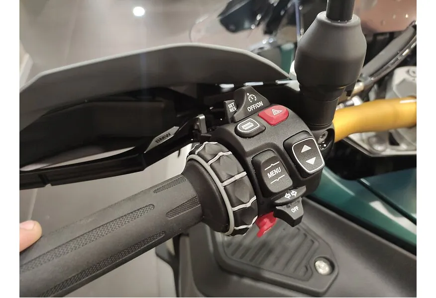 BMW Motorrad R 1300 GS Adventure R 1300 GS Adventure 1300 см³ (145) 1300 Зеленый в АВИЛОН. Слайд №8