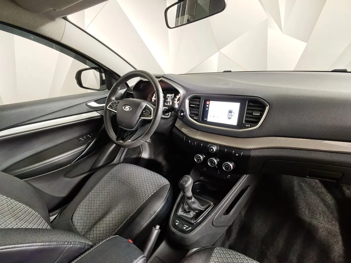 ВАЗ (Lada) Vesta 1.6 MT (106 л.с.) Белый в АВИЛОН. Слайд №13