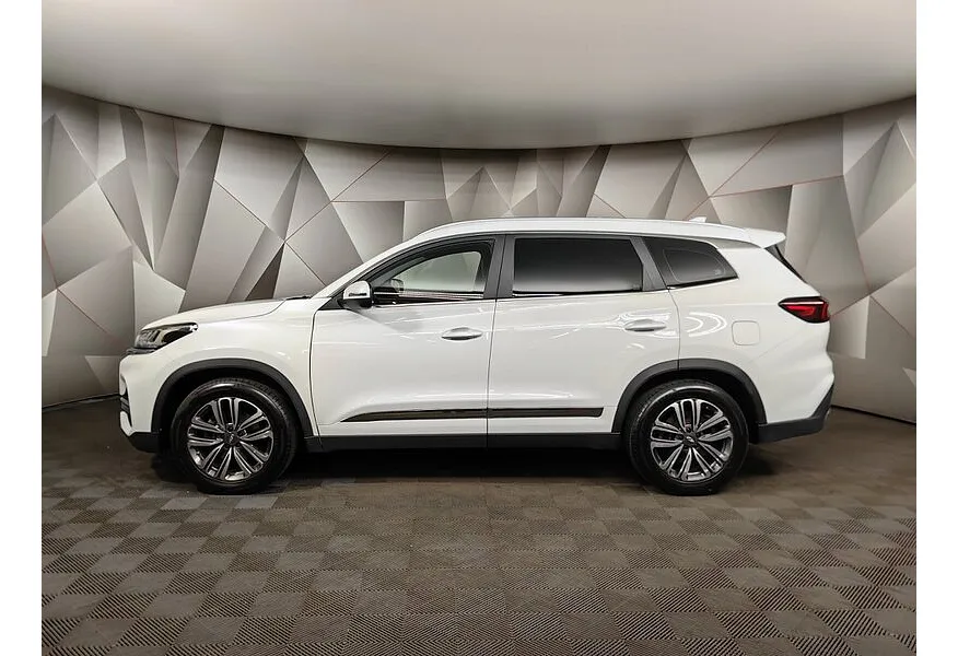 Chery Tiggo 8 2.0T CVT (170 л.с.) Prestige Белый в АВИЛОН. Слайд №3