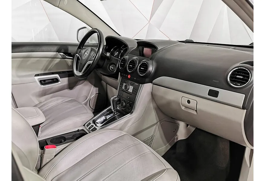 Opel Antara 2.2 CDTi AT AWD (184 л.с.) Белый в АВИЛОН. Слайд №12