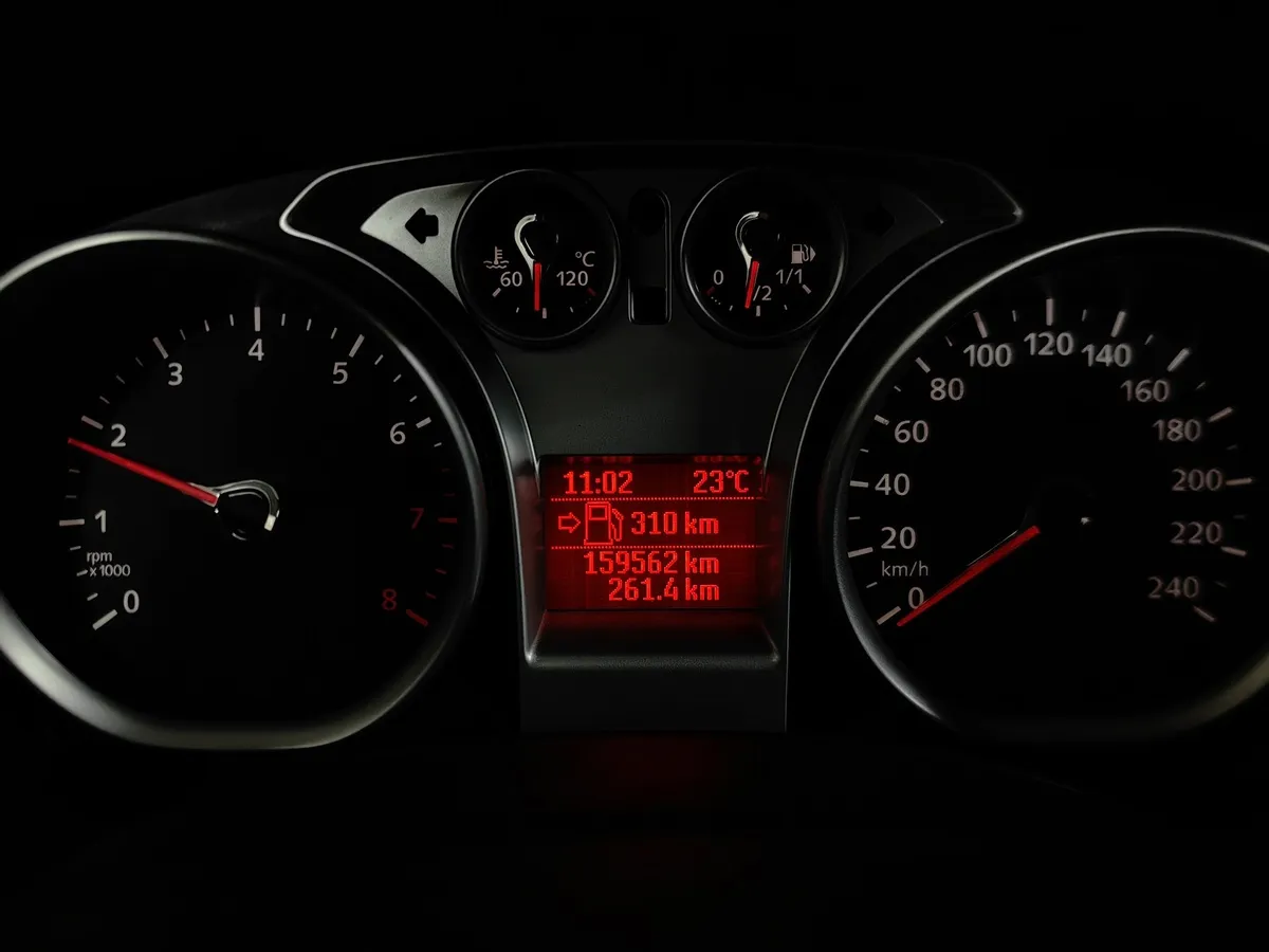 Ford Focus 1.8 MT (125 л.с.) Comfort Серый в АВИЛОН. Слайд №17
