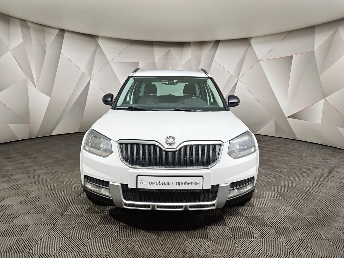 Skoda Yeti 1.8 TSI 4x4 DSG (152 л.с.) Белый в АВИЛОН. Слайд №7