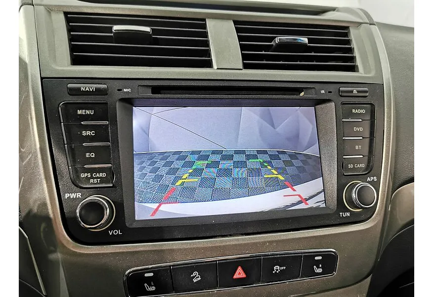 Geely Emgrand X7 2.4 AT (148 л.с.) Comfort Белый в АВИЛОН. Слайд №22