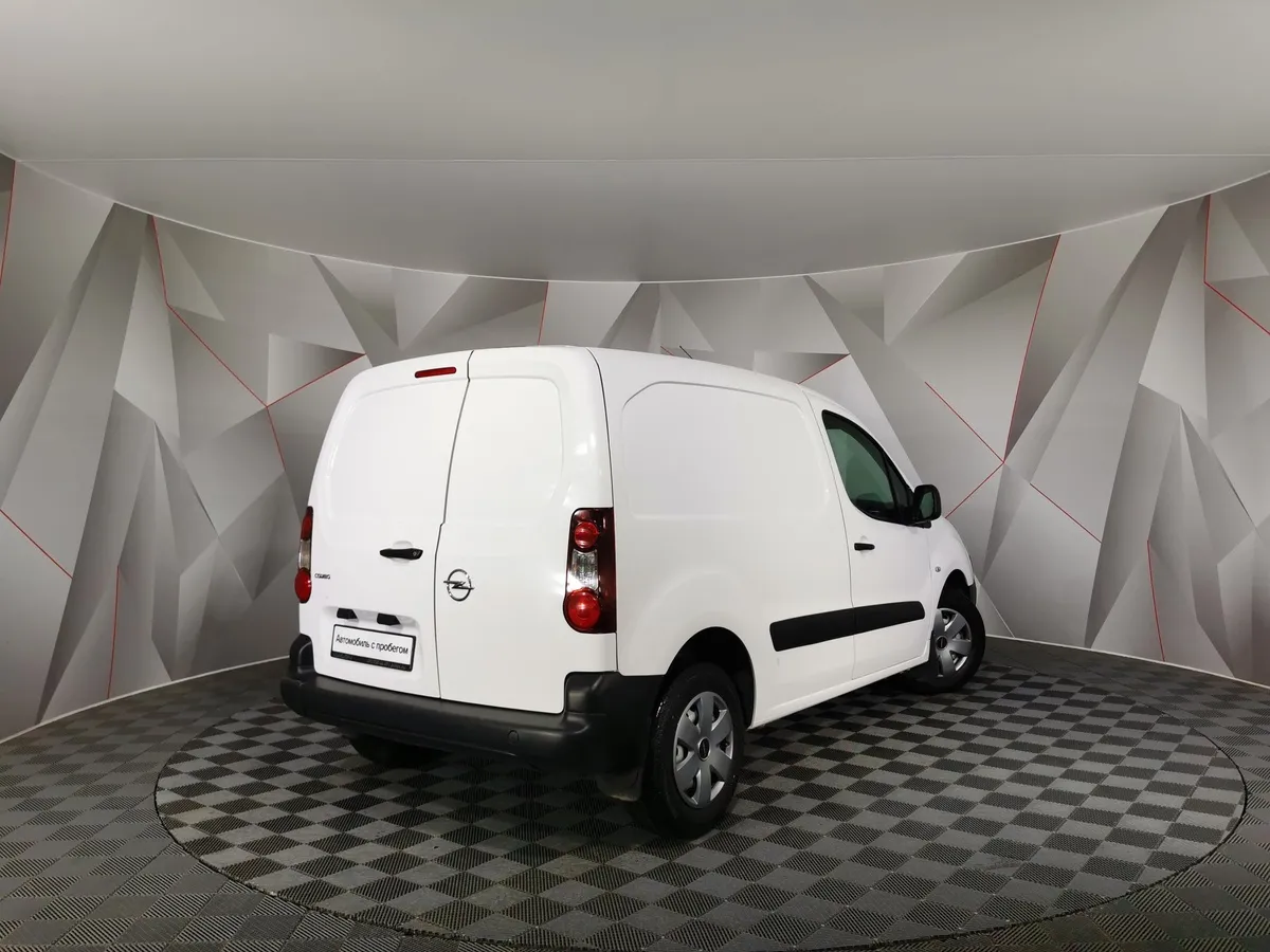 Opel Combo 1.4 MT (90 л.с.) Белый в АВИЛОН. Слайд №2