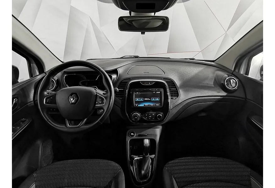Renault Kaptur 2.0 AT AWD (143 л.с.) Белый в АВИЛОН. Слайд №14