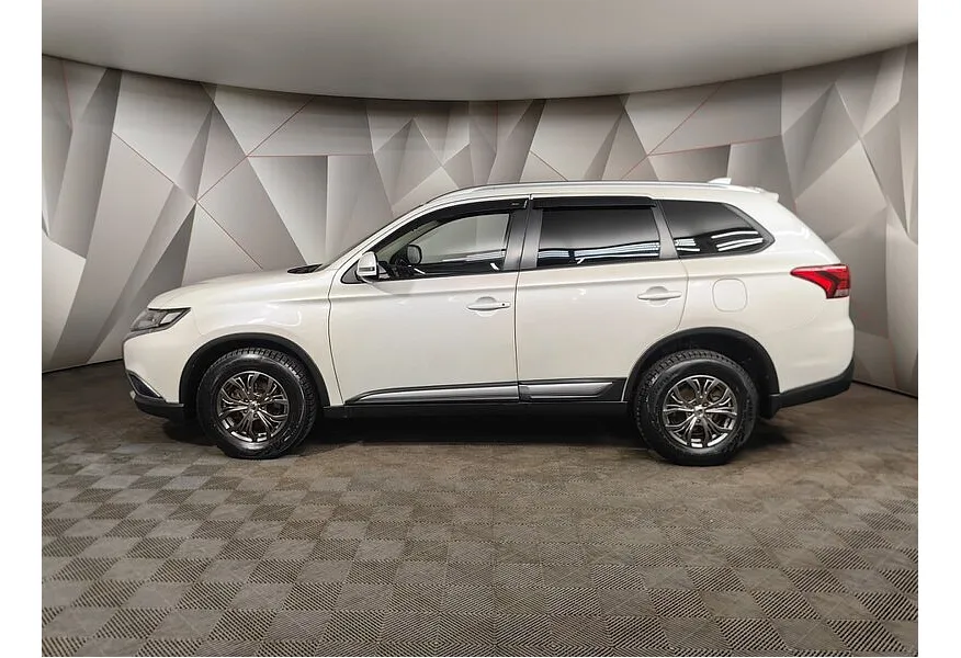 Mitsubishi Outlander 2.0 CVT 4WD (146 л.с.) Белый в АВИЛОН. Слайд №5