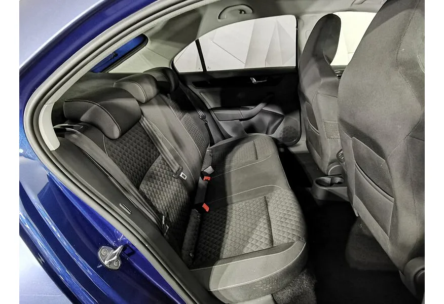 Skoda Rapid 1.4 TSI DSG (125 л.с.) Active Синий в АВИЛОН. Слайд №17