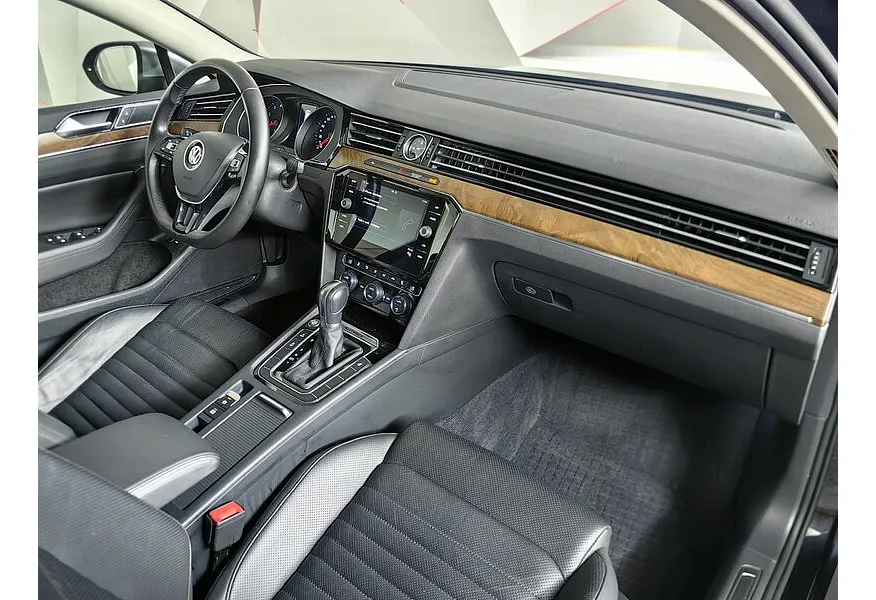 АВИЛОН - Volkswagen Passat 2.0 TSI BlueMotion DSG 4motion (220 л.с.) Черный - slide 15