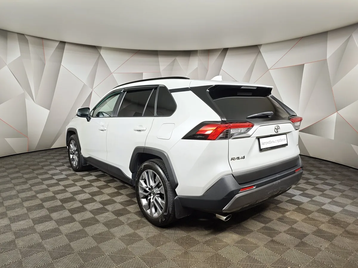 Toyota RAV4 2.0i CVT AWD (149 л.с.) Белый в АВИЛОН. Слайд №4