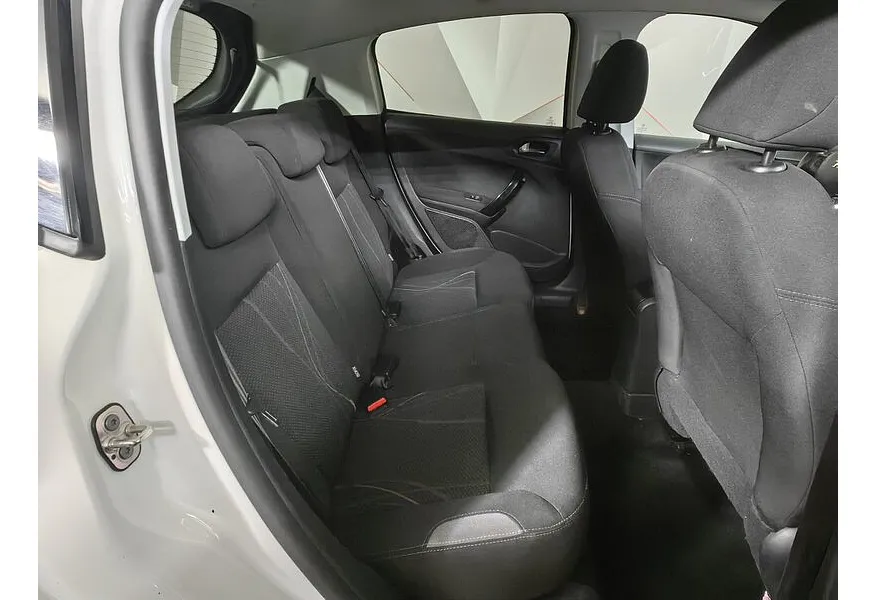 АВИЛОН - Peugeot 208 1.6 VTi AT (120 л.с.) Белый - slide 7