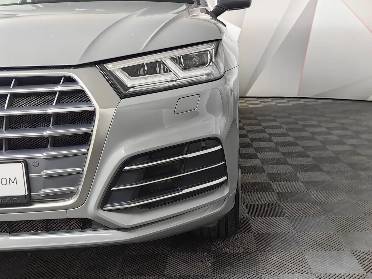 Audi Q5 2.0 TFSI S tronic quattro (249 л.с.) Серый в АВИЛОН. Слайд №10