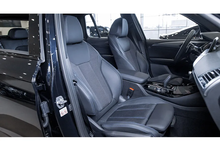 АВИЛОН - BMW X3 xDrive30i AT (249 л.с.) M Sport Черный - slide 3