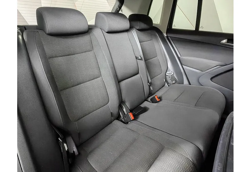 Volkswagen Tiguan 2.0 TSI 4Motion AT (170 л.с.) Sport & Style Коричневый в АВИЛОН. Слайд №17