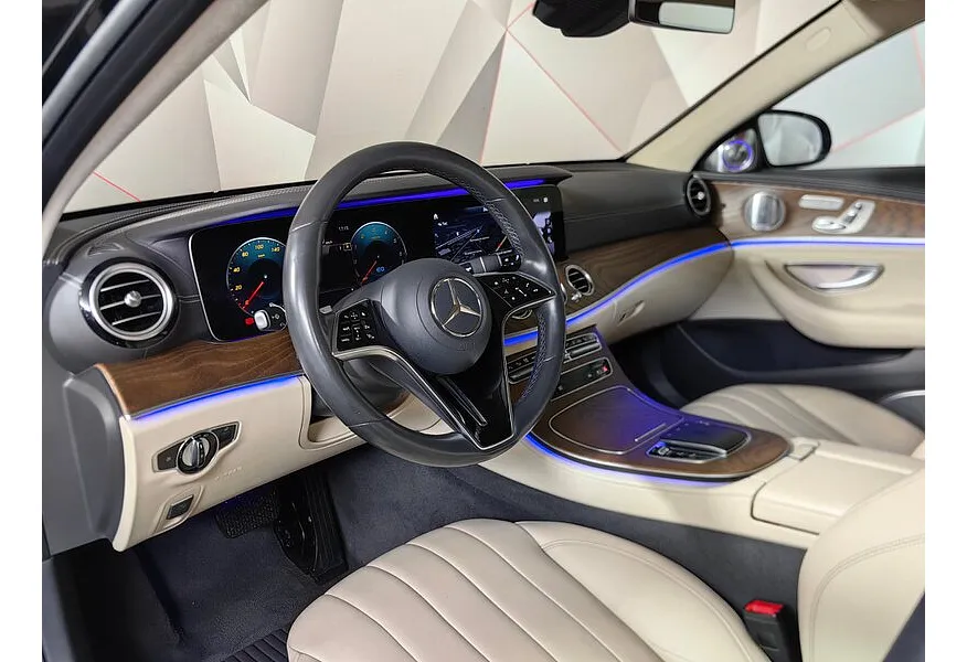 Mercedes-Benz E-Класс E 300 9G-TRONIC (245 л.с.) Черный в АВИЛОН. Слайд №19